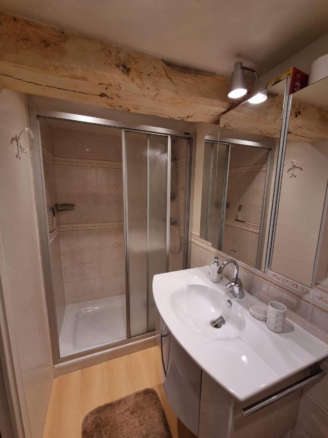 Les Berges De La Planchette Panzió Yvignac-la-Tour Szoba fotó